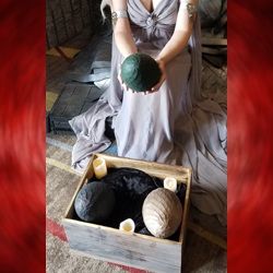 Game of Thrones Daenerys dragon eggs